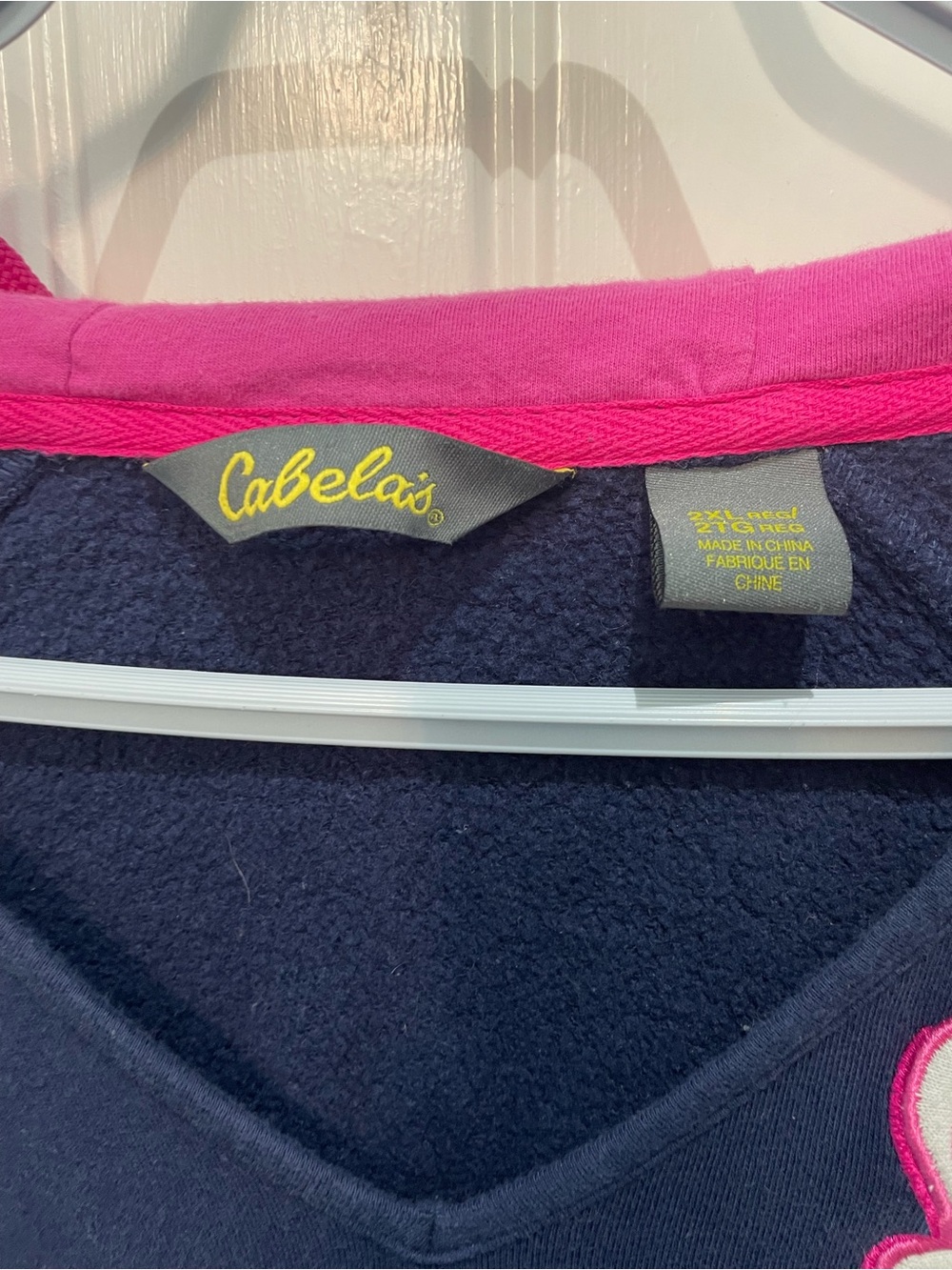 Cabela's Navy Blue V-Neck Hooded Sweatshirt with Pink Logo - Picture 3 of 6